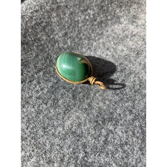 Artisan Twisted Wire Holder, Natural Stone  OS Green   Green Agate - Picture 2 of 4